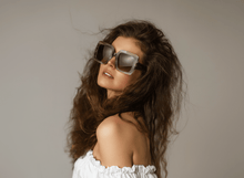 Gafa de Sol Carolina Herrera HER0322/S - Optica Aguaviva