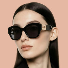 Gafa de Sol Furla SFU596 - Optica Aguaviva